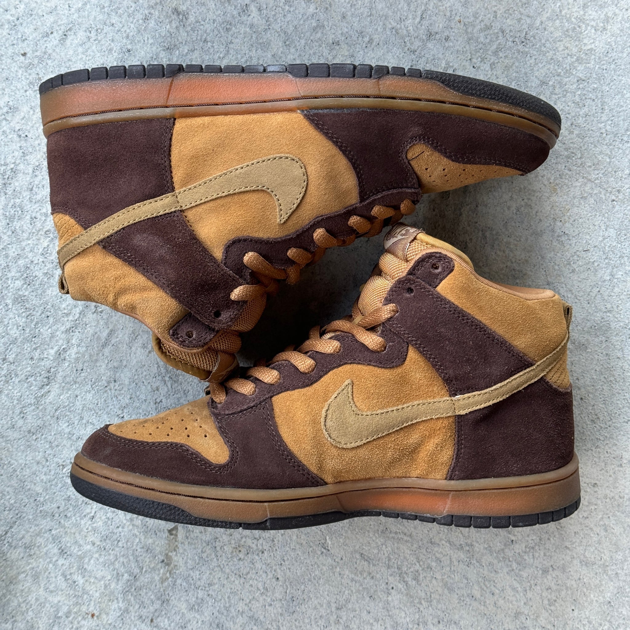 8.5 US - NIKE SB DUNK HIGH BROWN PACK W BOX 2006