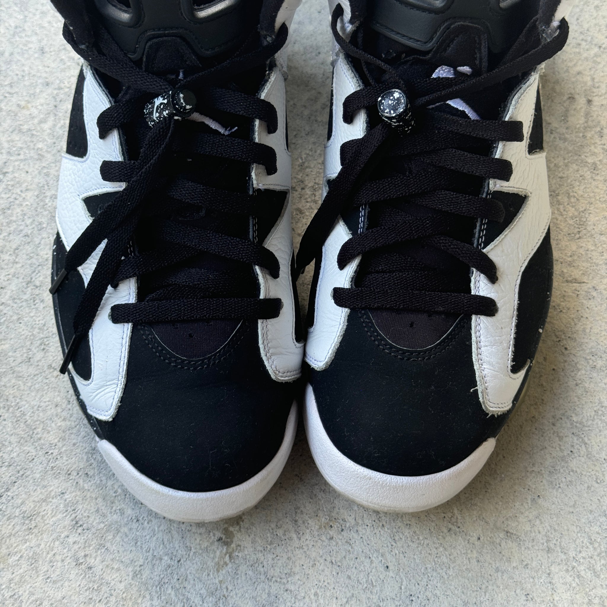 9.5 US - JORDAN 6 OREO 2010