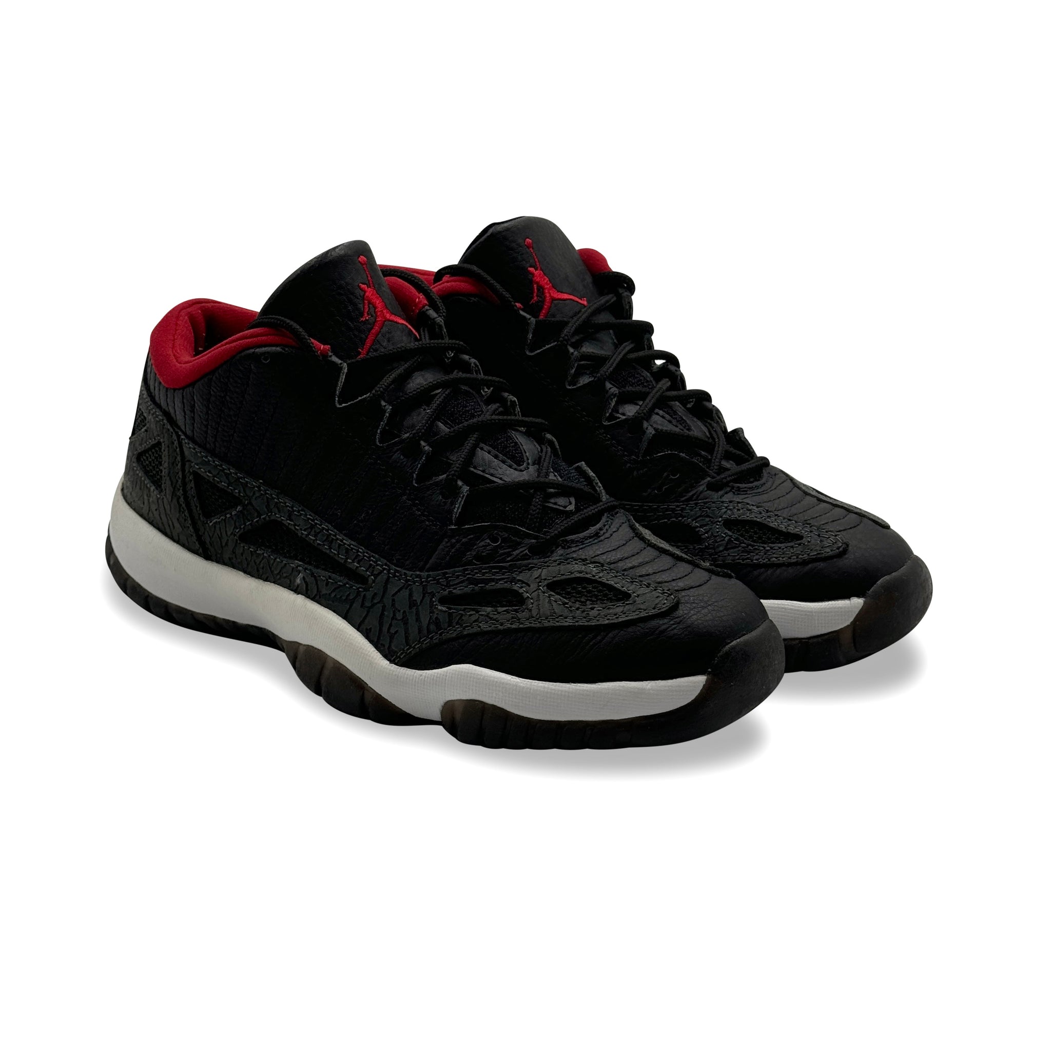 9.5 US - JORDAN 11 LOW BLACK RETRO IE 2003