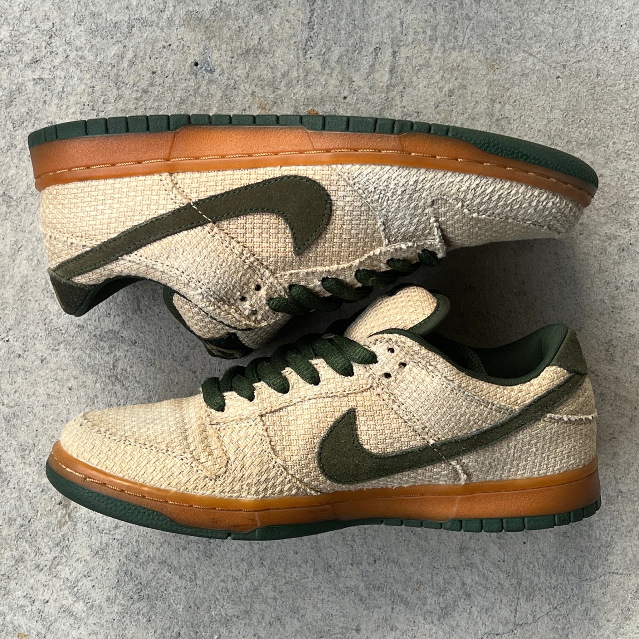 8 US - NIKE SB DUNK LOW GREEN HEMP 2004