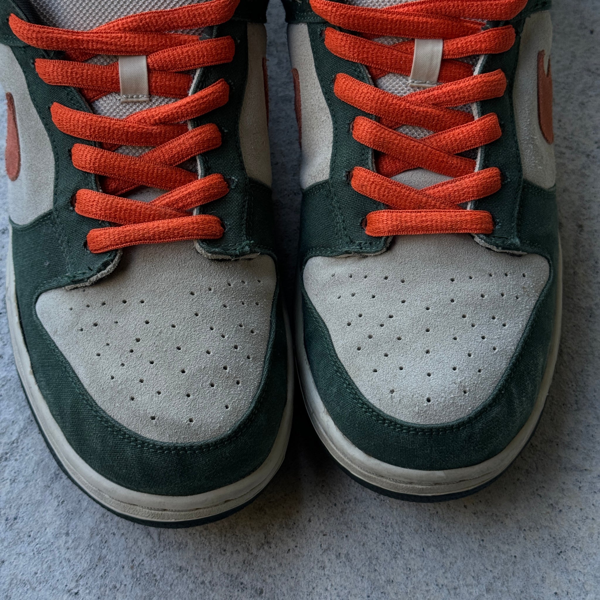 12 US - NIKE SB DUNK LOW ERIE 2006