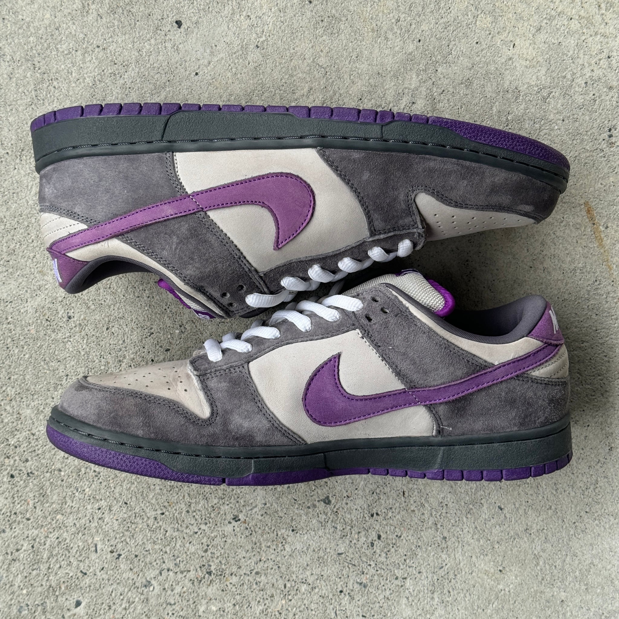 11.5 US - NIKE SB DUNK LOW PURPLE PIGEON W BOX 2006