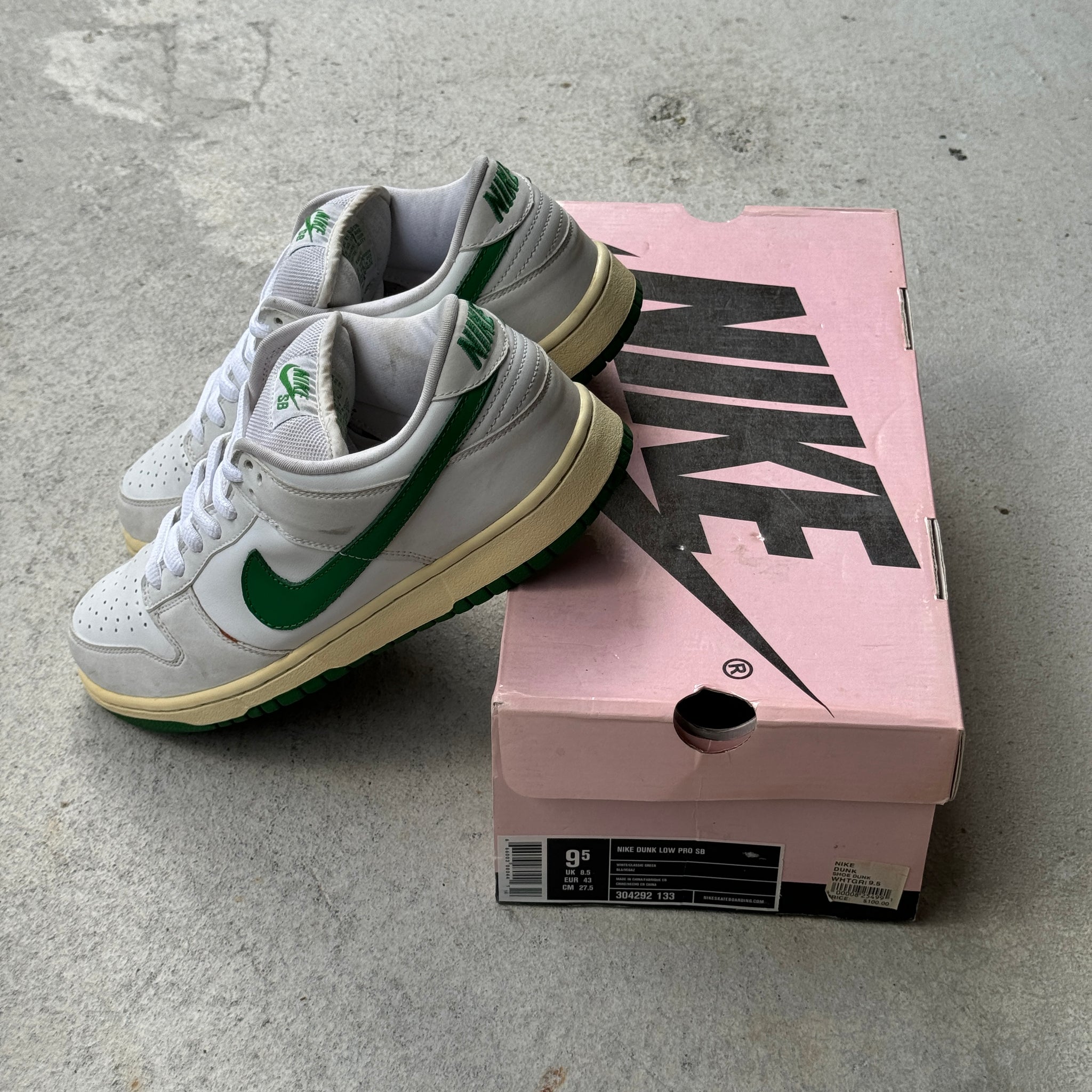 9.5 US - NIKE SB DUNK LOW CLASSIC GREEN W BOX 2004