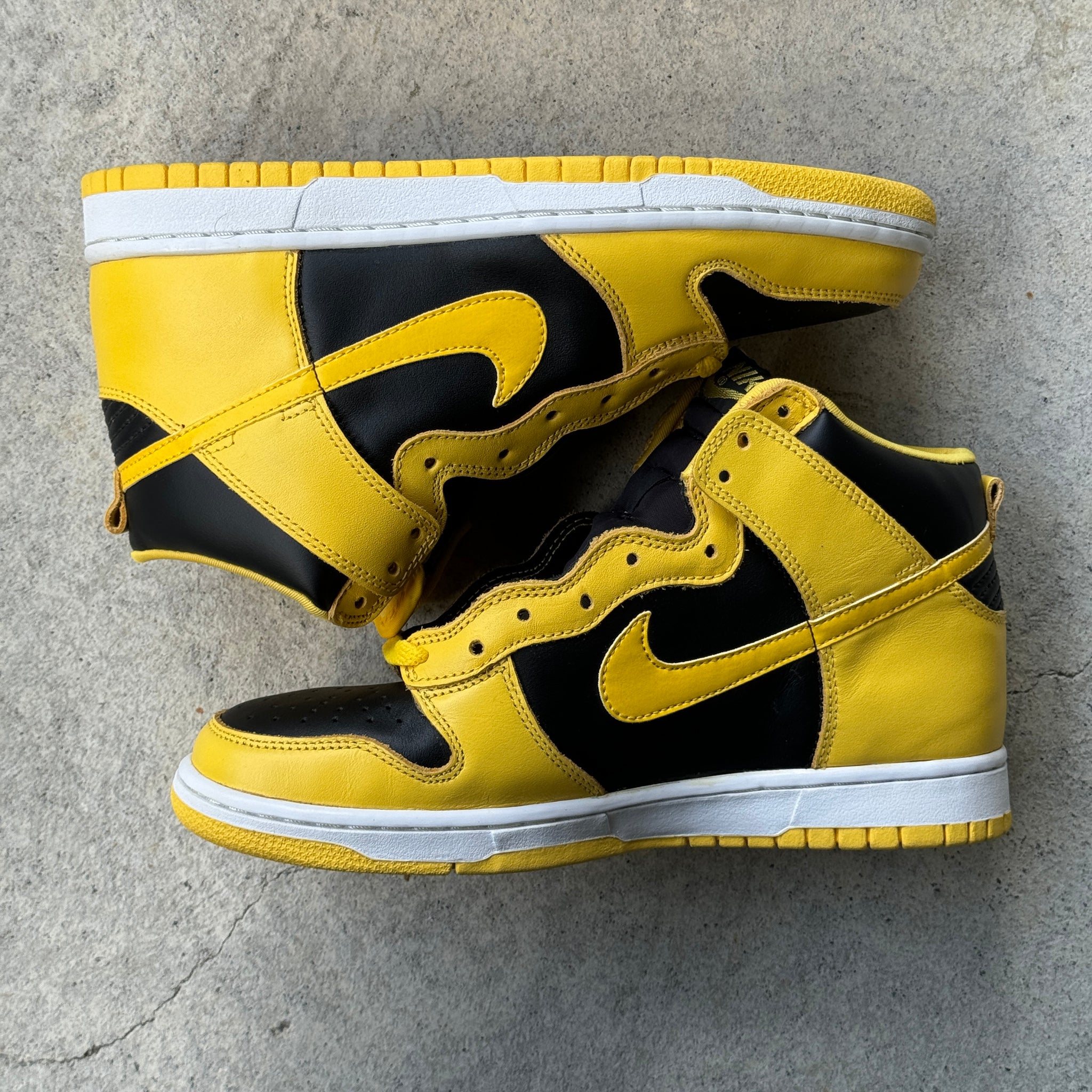 8.5 US - DS NIKE DUNK HIGH GOLDENROD 1999