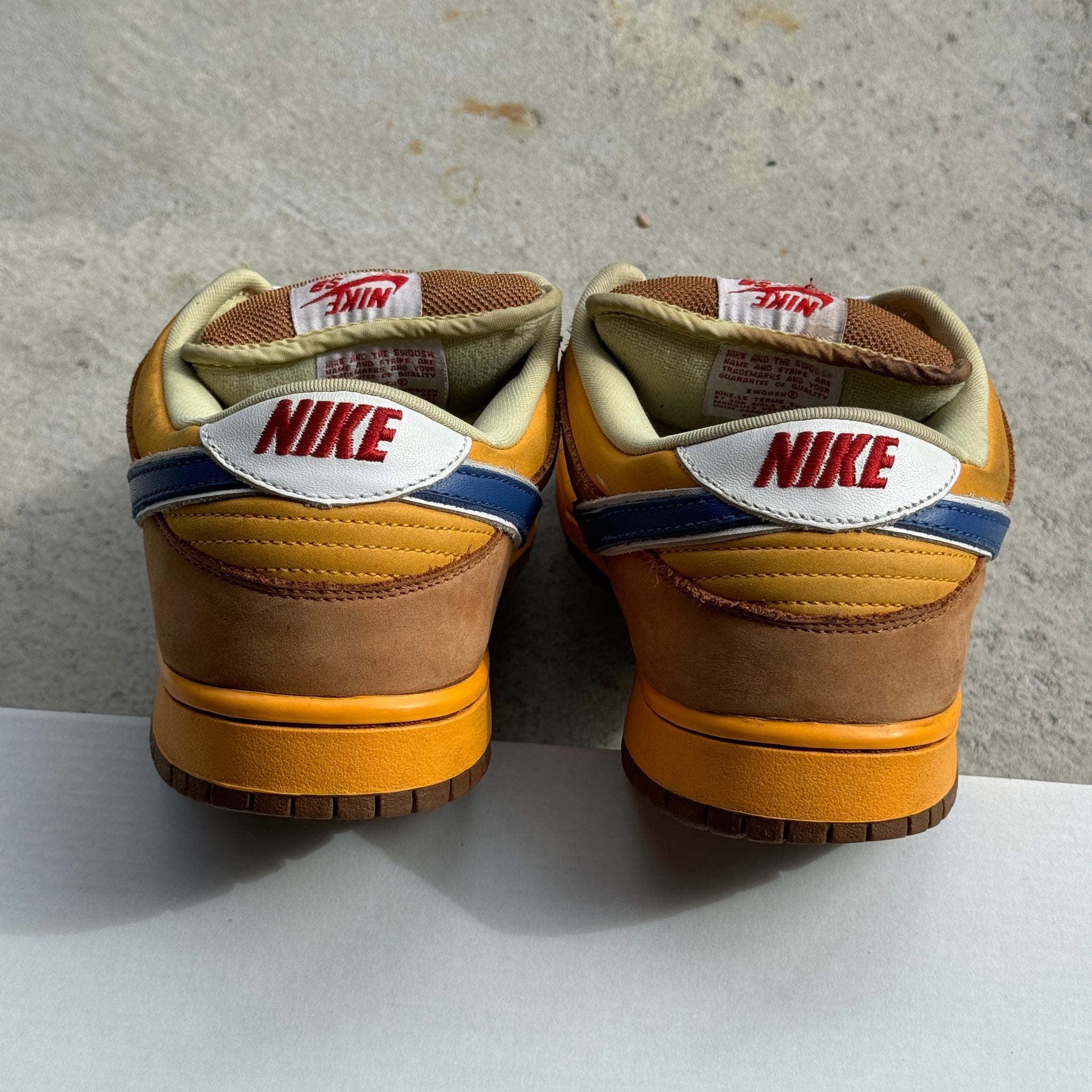 11 US - NIKE SB DUNK LOW NEWCASTLE 2008