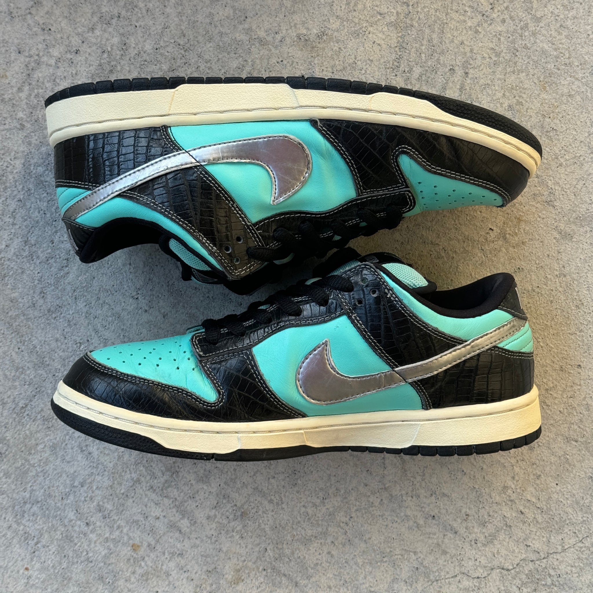 10 US - NIKE SB DUNK LOW TIFFANY DIAMOND 2005