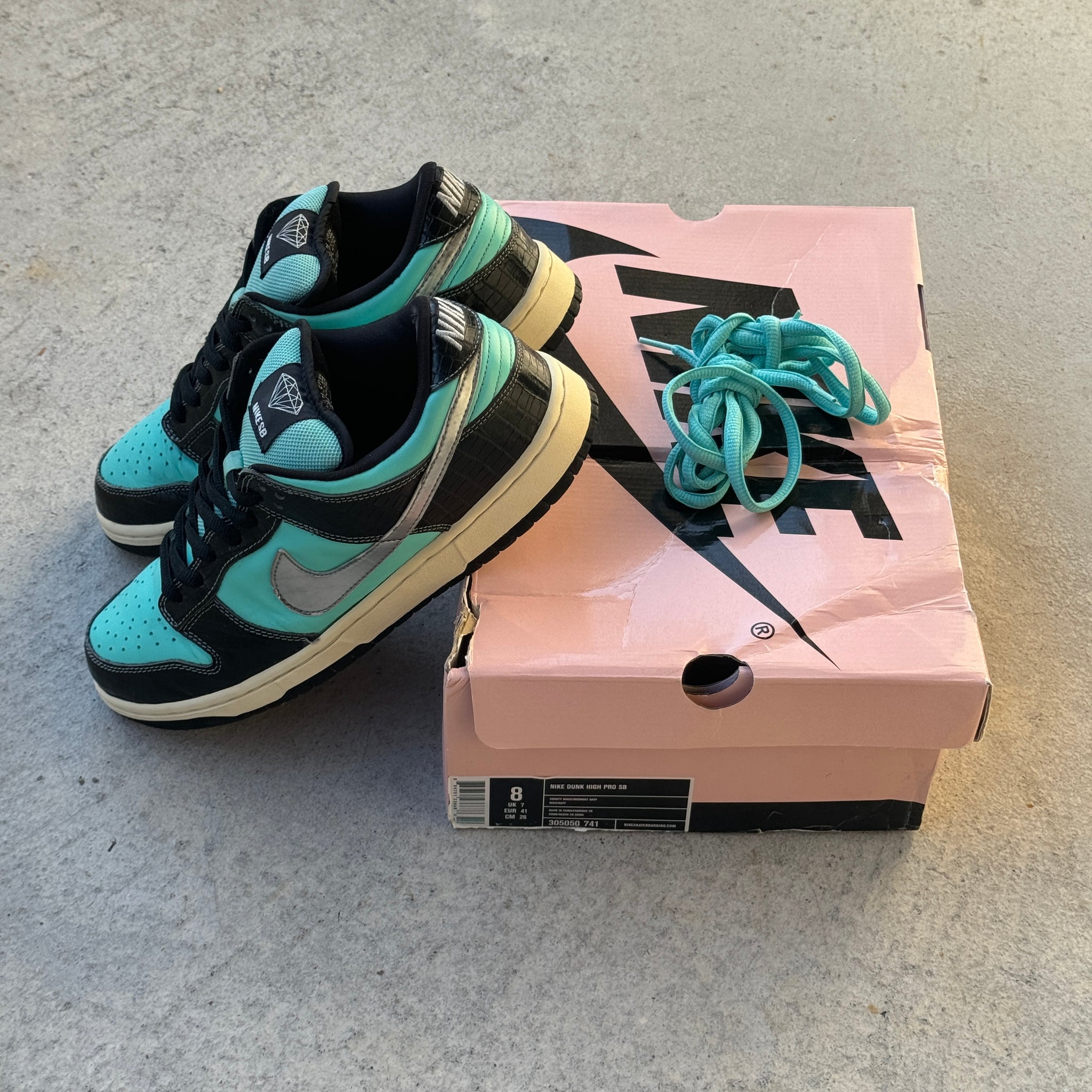 10 US - NIKE SB DUNK LOW TIFFANY DIAMOND 2005