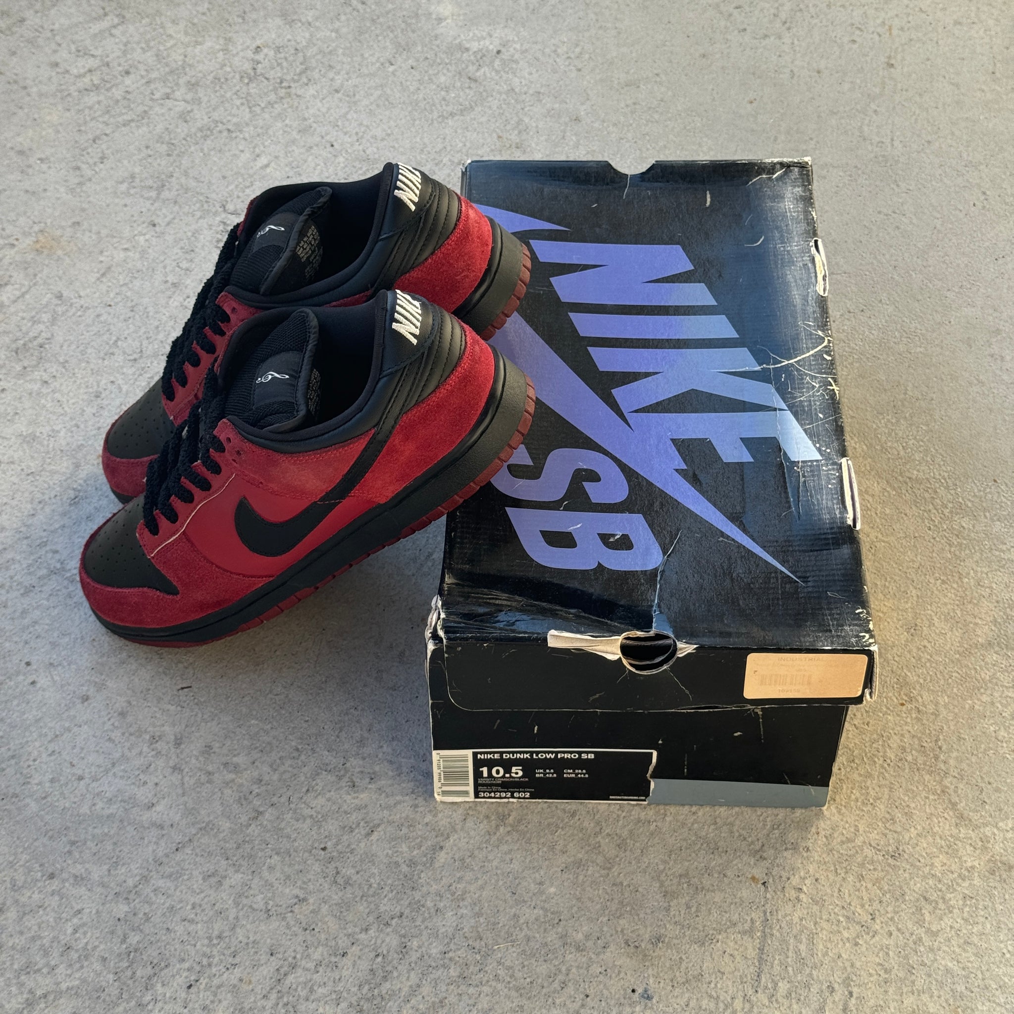 10.5 US - NIKE SB DUNK LOW MILLI VANILLI W BOX 2007