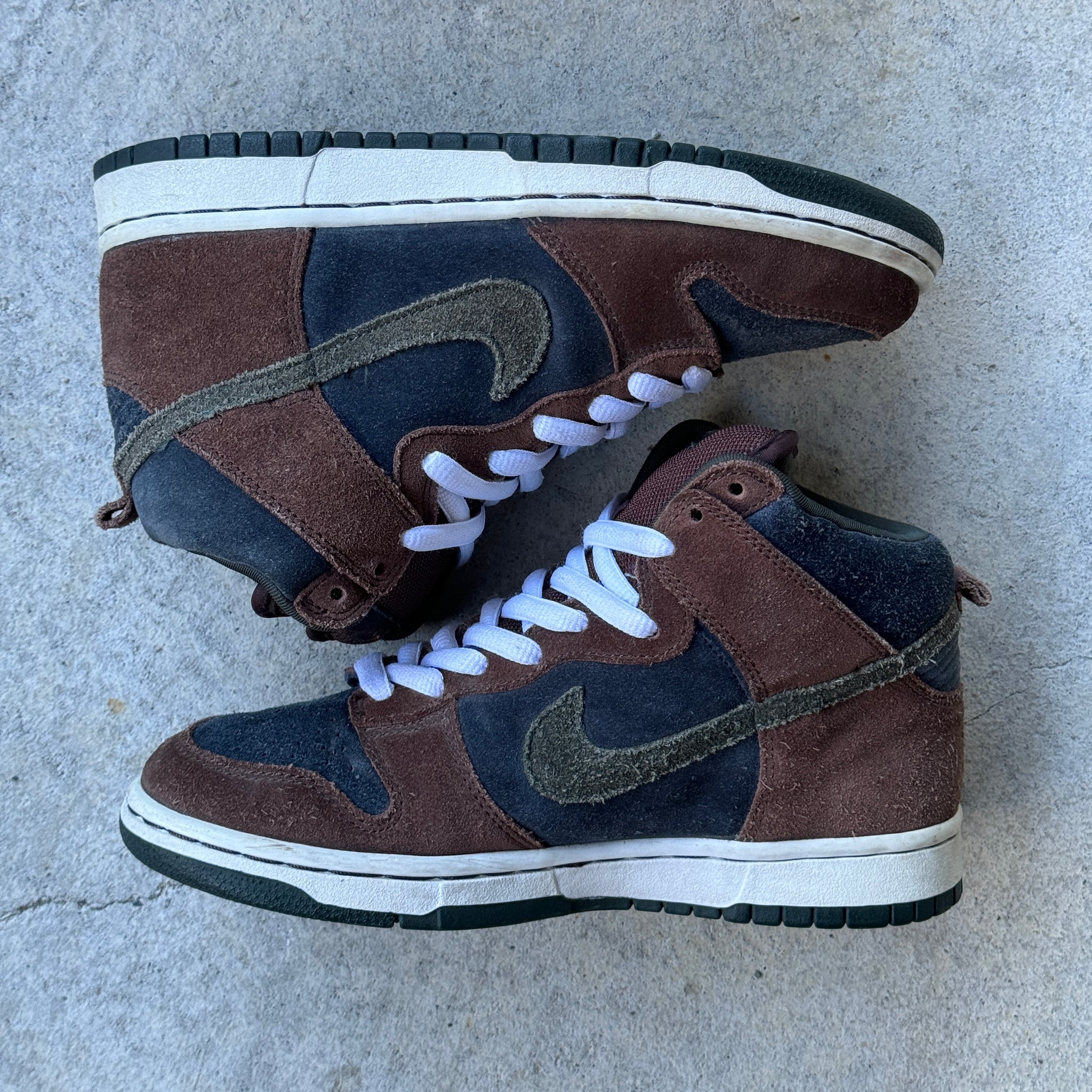 6 US - NIKE SB DUNK HIGH PAUL BROWN 2002