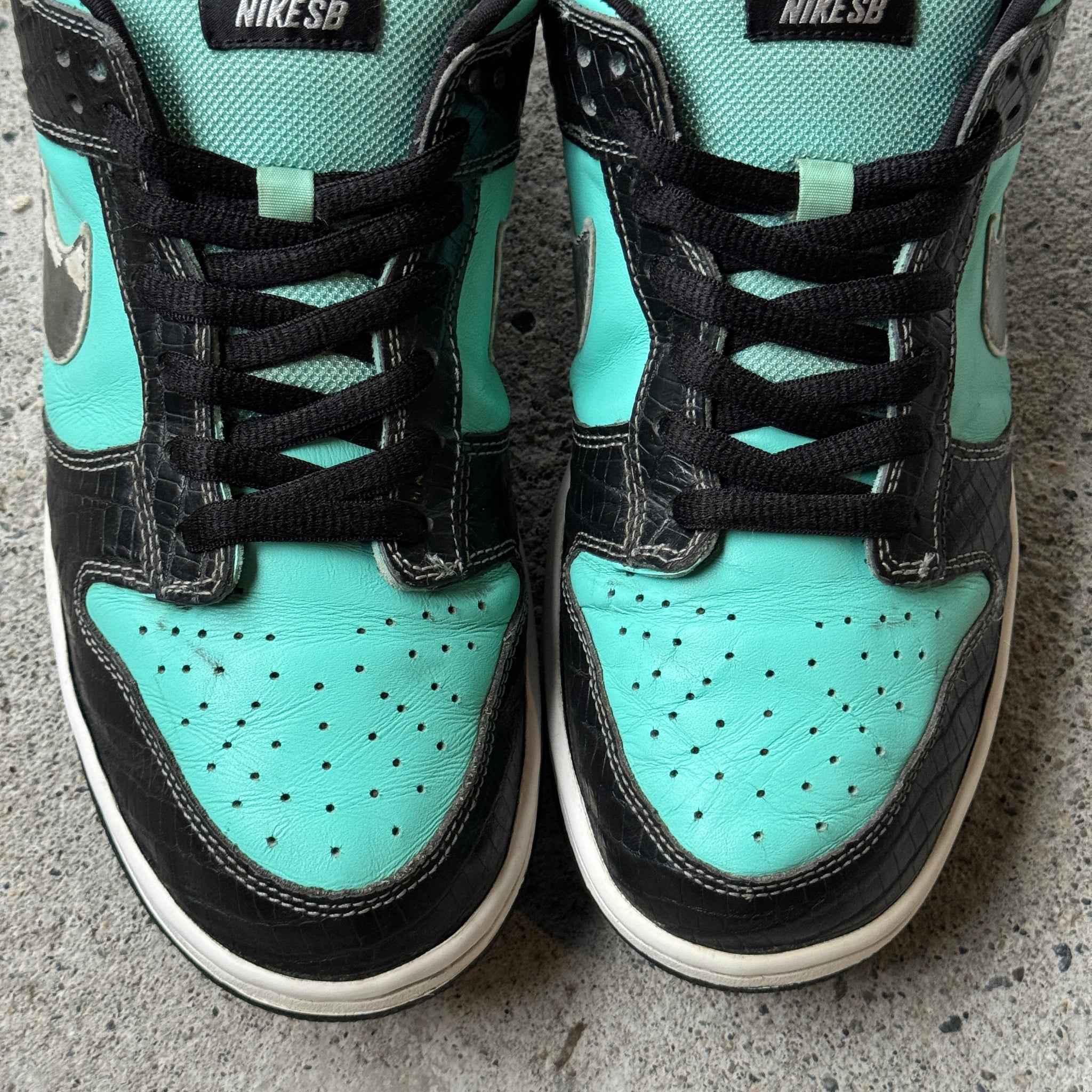 10 US - NIKE SB DUNK LOW TIFFANY DIAMOND 2005