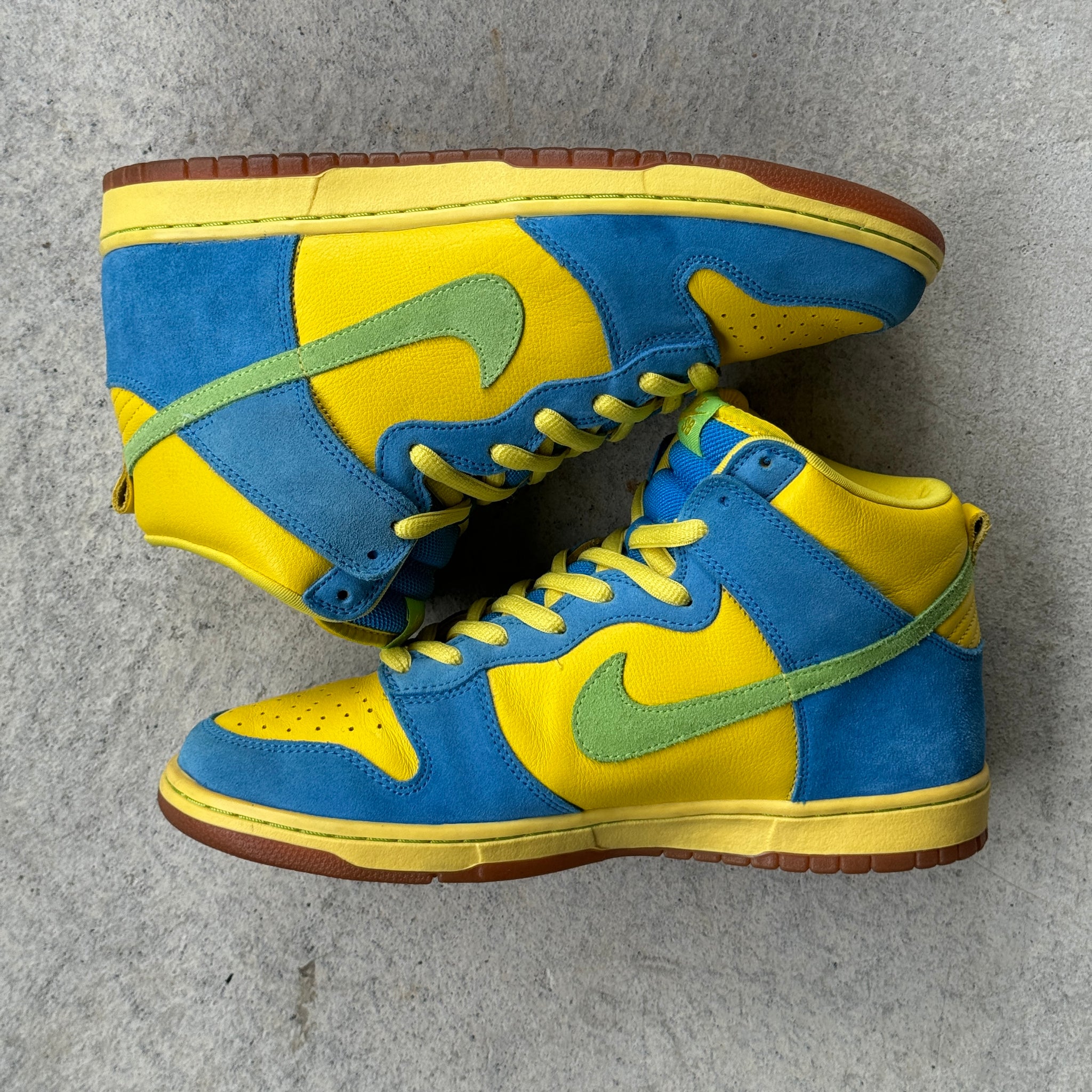 10.5 US - NIKE SB DUNK HIGH MARGE SIMPSON 2008