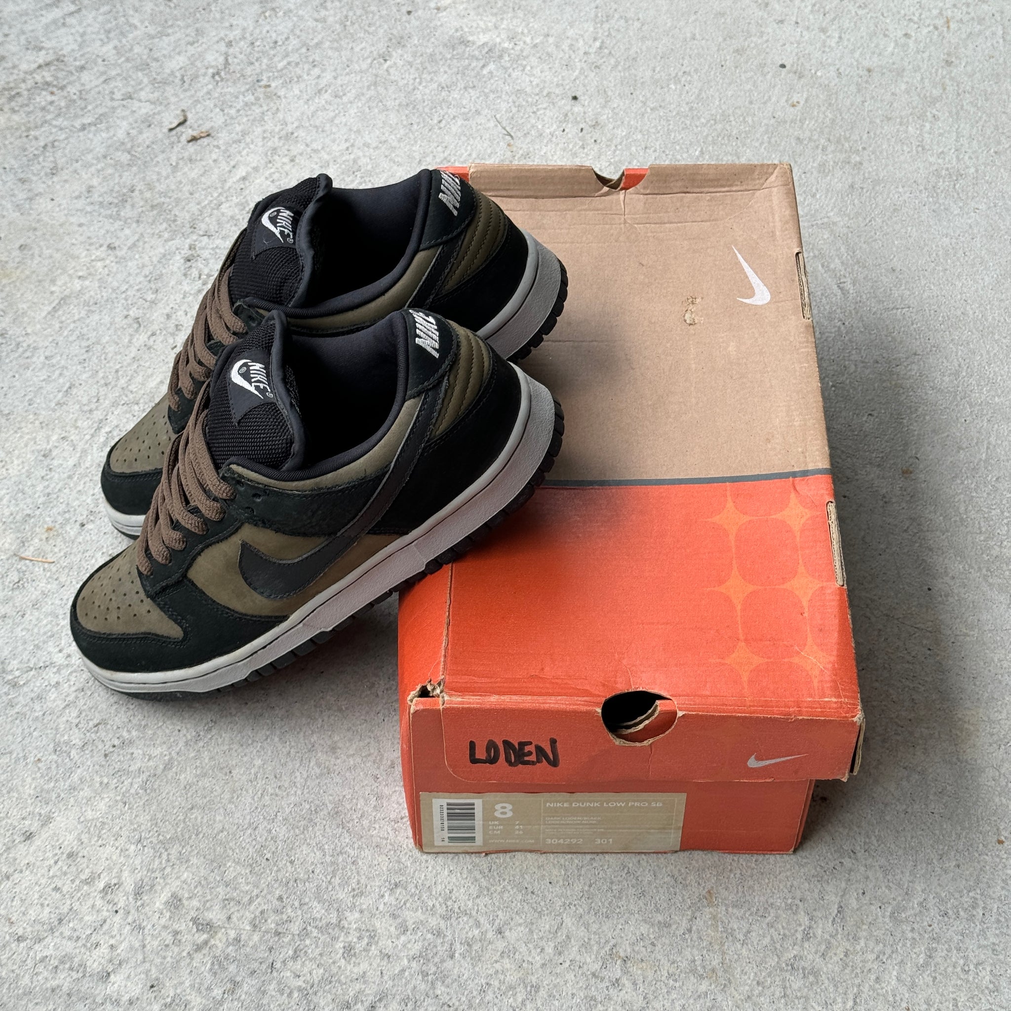 8 US - NIKE SB DUNK LOW LODEN W BOX 2002