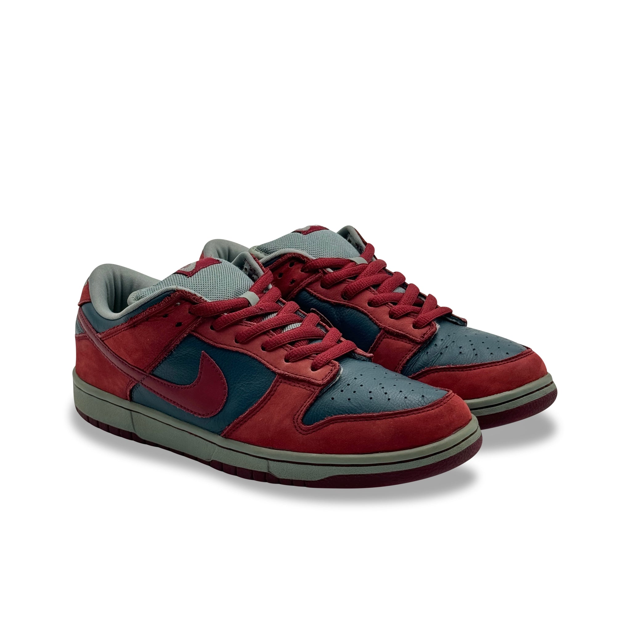 10.5 US - NIKE SB DUNK LOW SHARK 2002