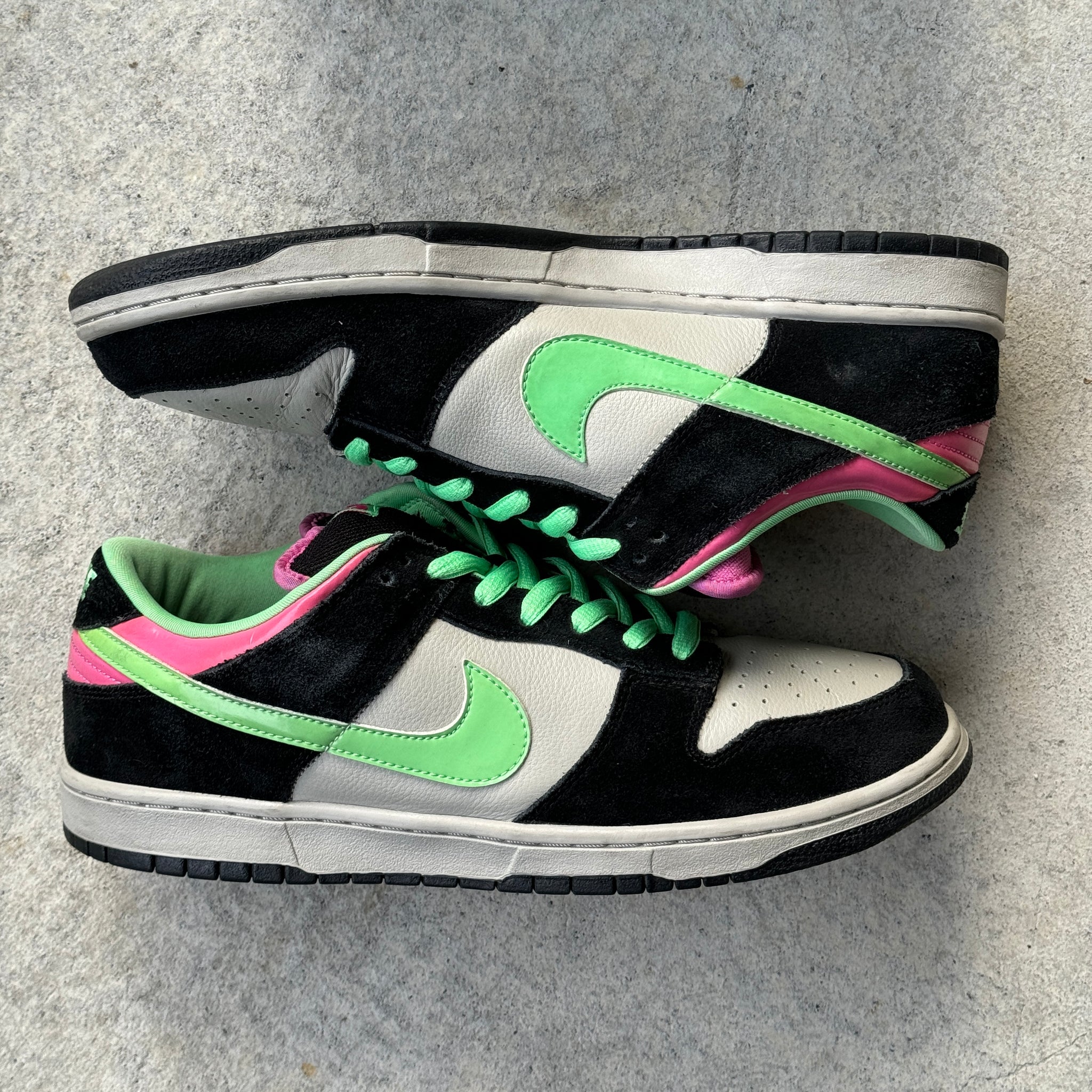 13 US - NIKE SB DUNK LOW POISON 2008