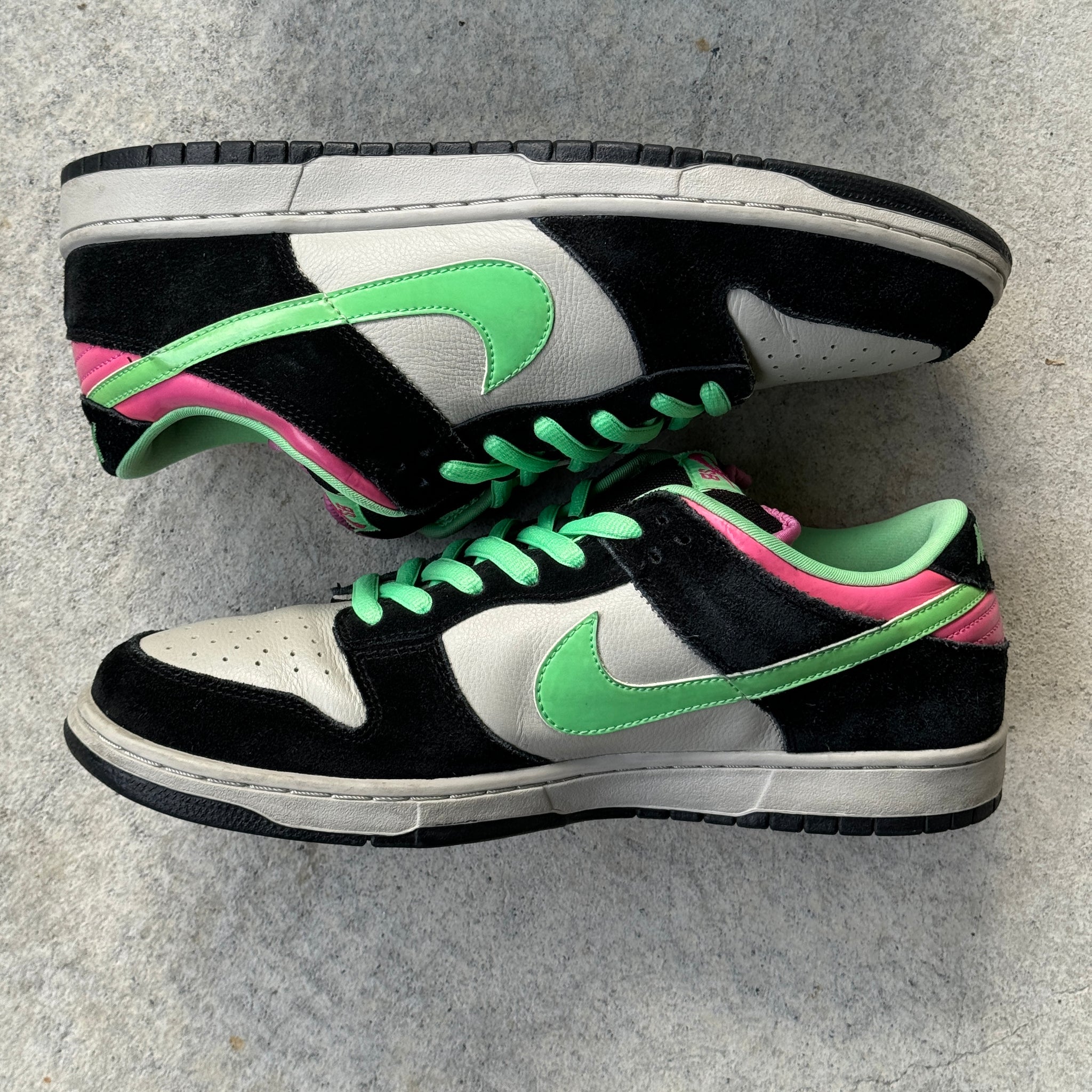 13 US - NIKE SB DUNK LOW POISON 2008