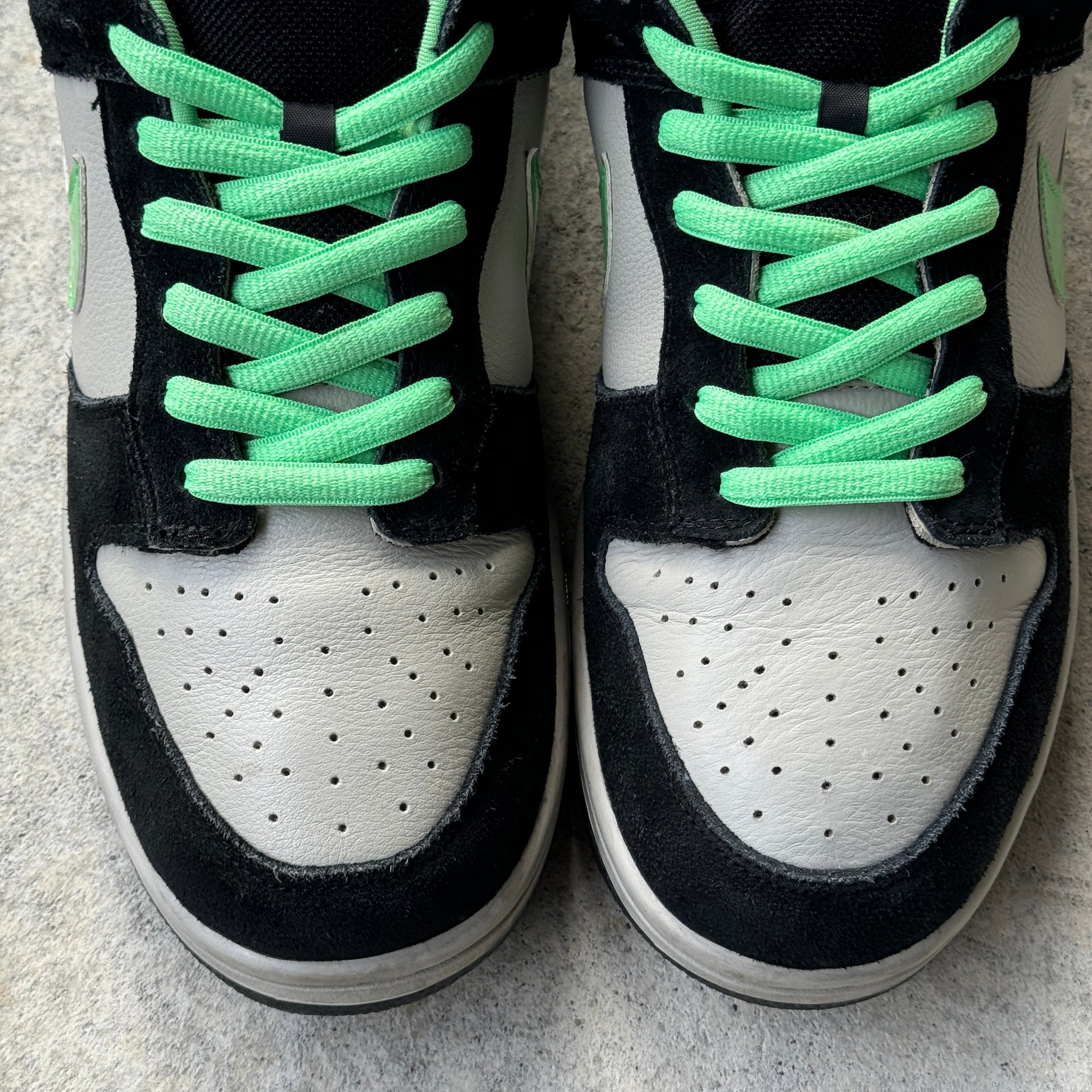 13 US - NIKE SB DUNK LOW POISON 2008