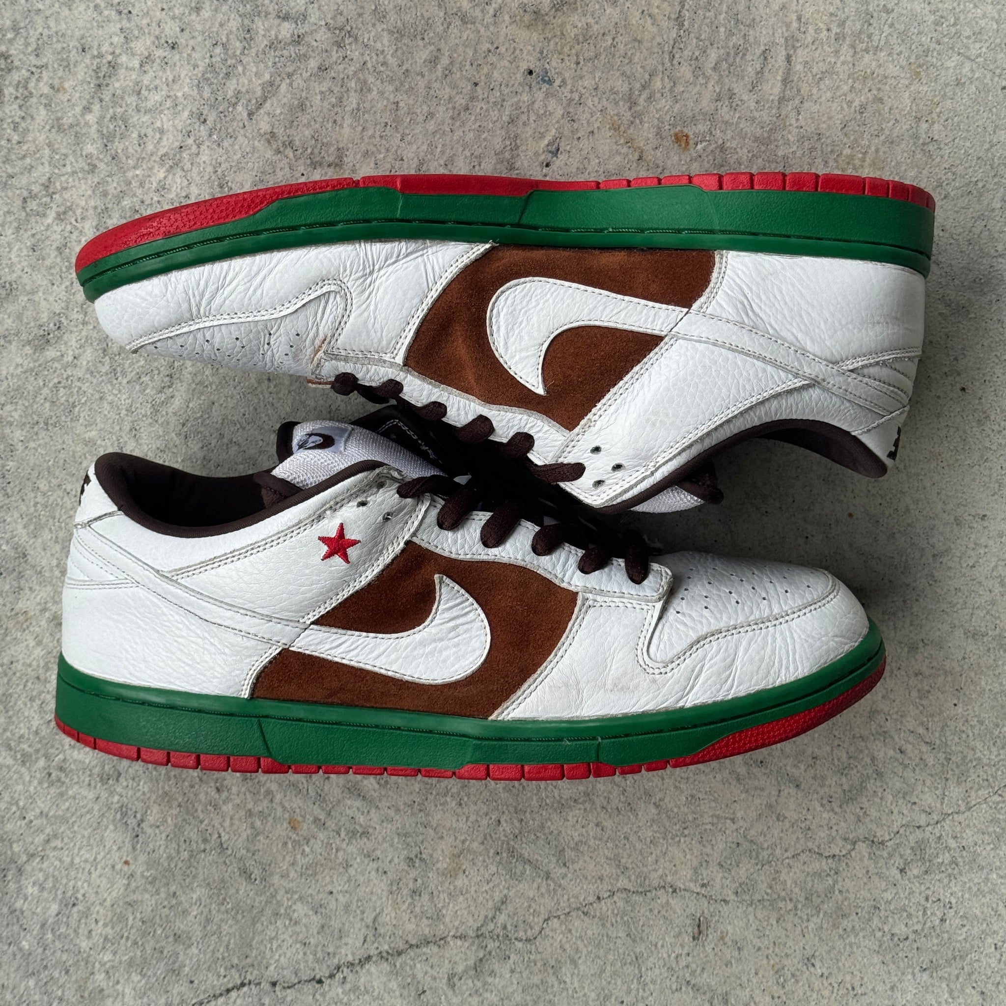 13 US - NIKE SB DUNK LOW CALI 2004