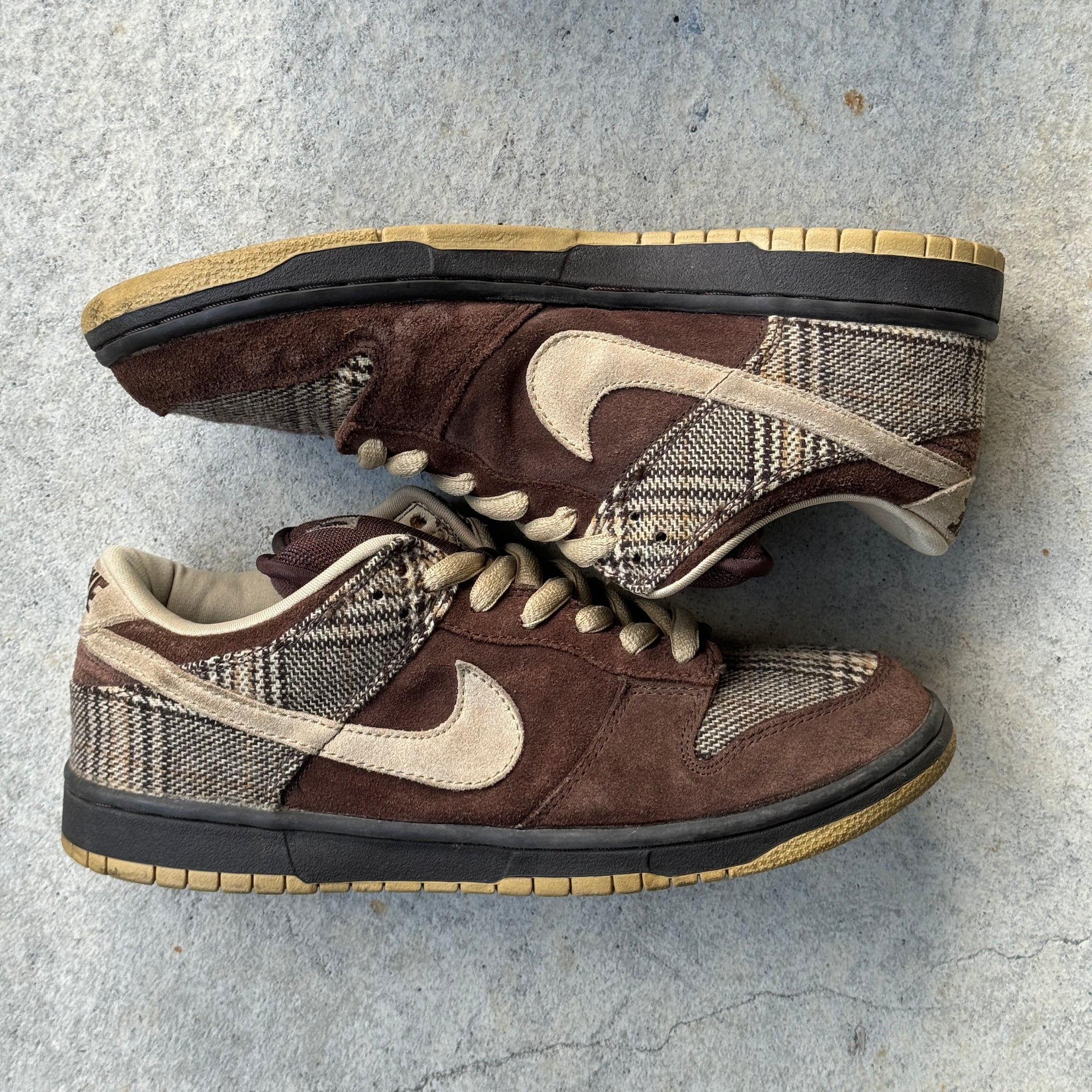 9.5 US - NIKE SB DUNK LOW TWEED 2004