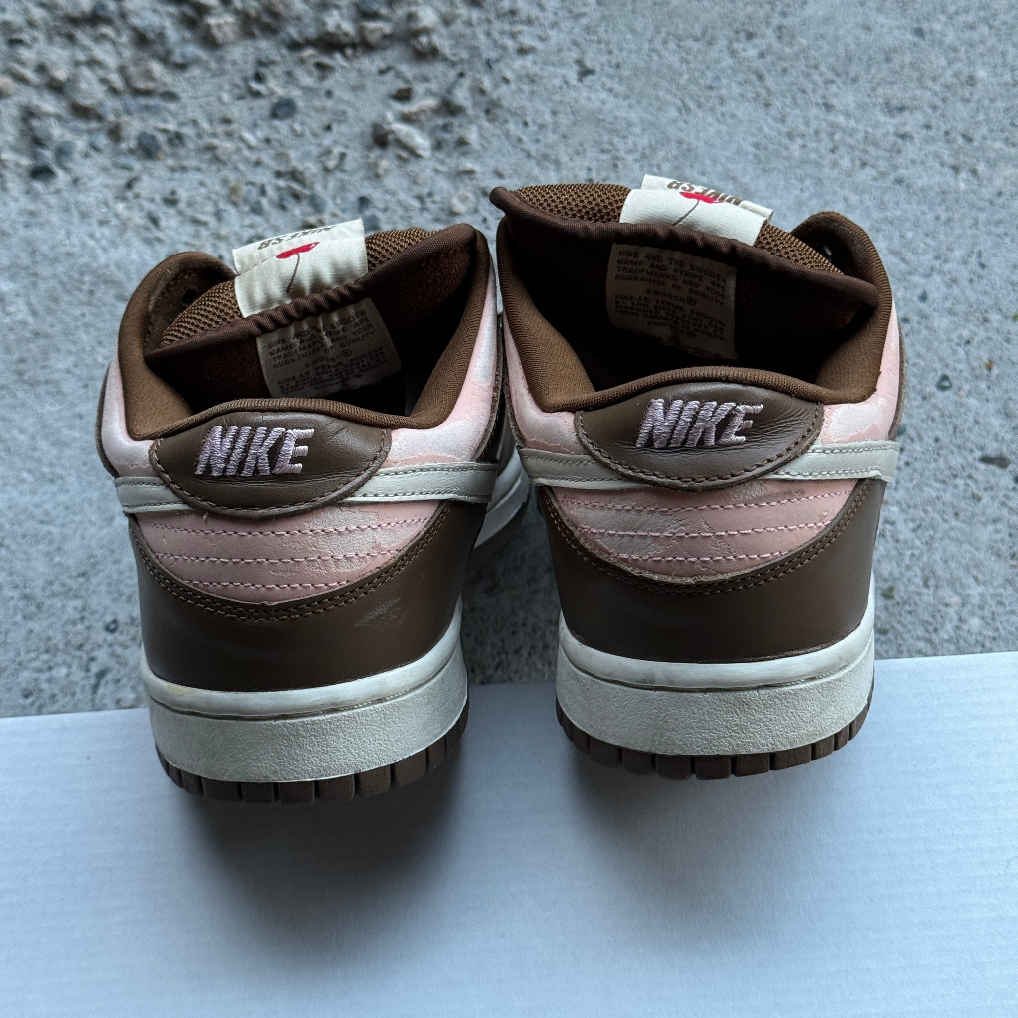 8 US - NIKE SB DUNK LOW STUSSY 2005