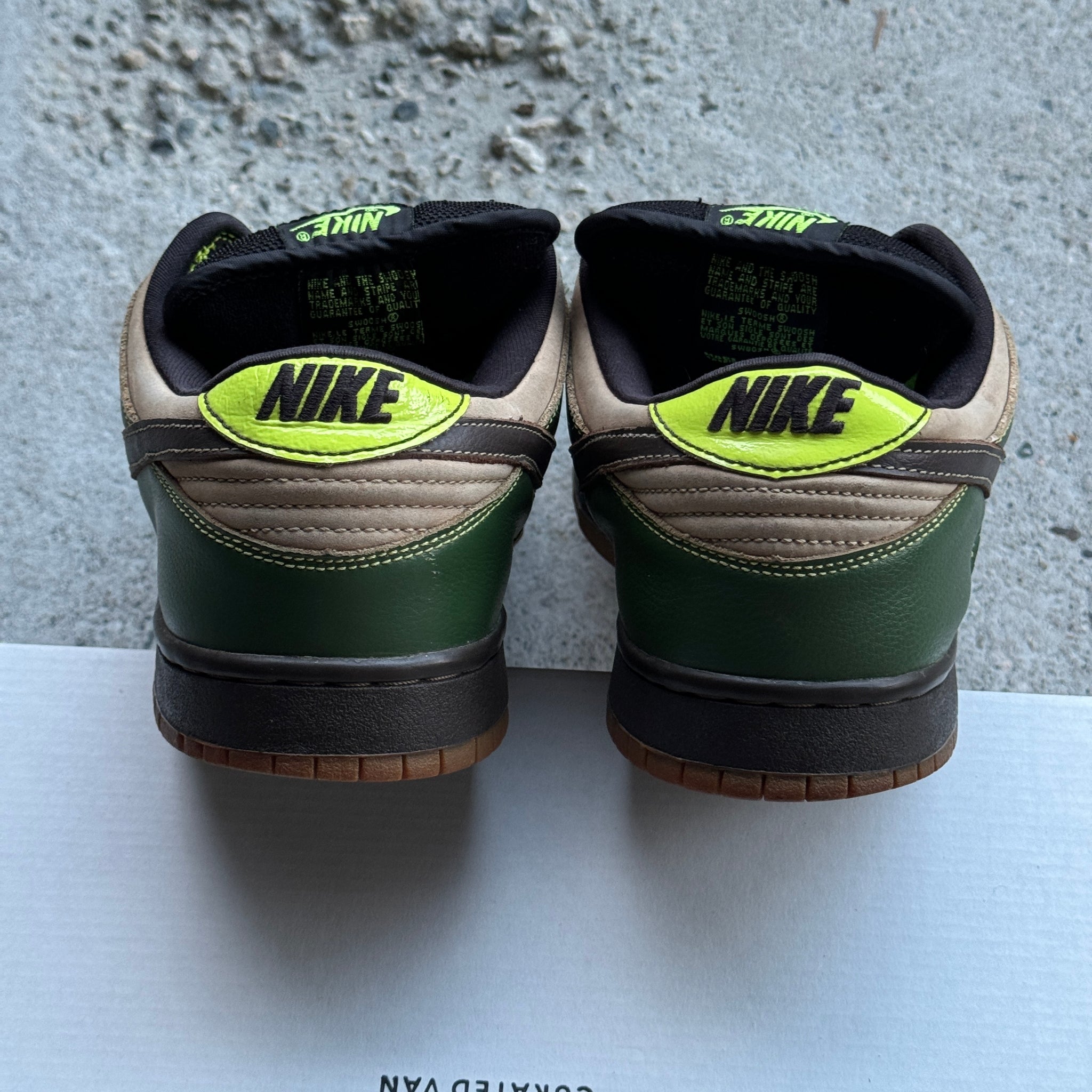 11.5 US - NIKE SB DUNK LOW JEDI 2004