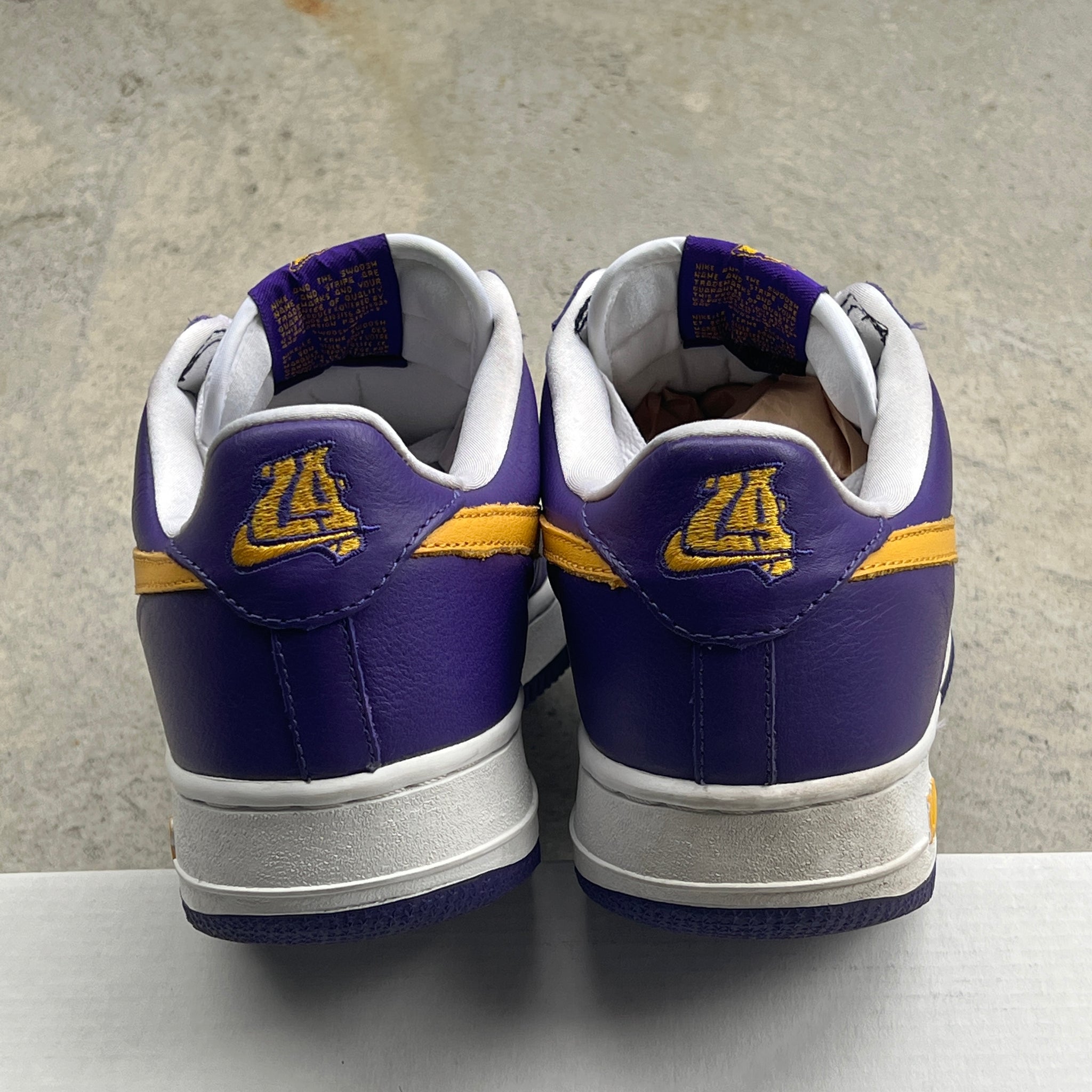 9.5 US - NIKE AIR FORCE 1 LA 2001